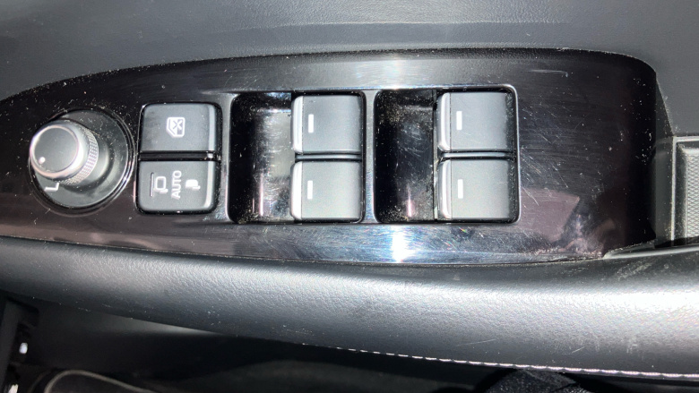 Mazda 6 2.0 SE-L Lux Nav+ 4dr Petrol Saloon